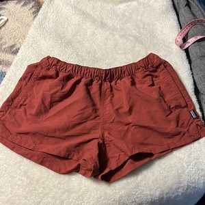 Patagonia Baggies. Women’s M Shorts. Rust